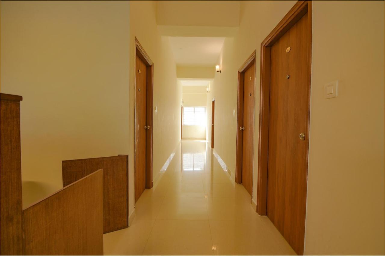 העיר בנגלור Fabhotel Gr Lake View - Btm Layout מראה חיצוני תמונה