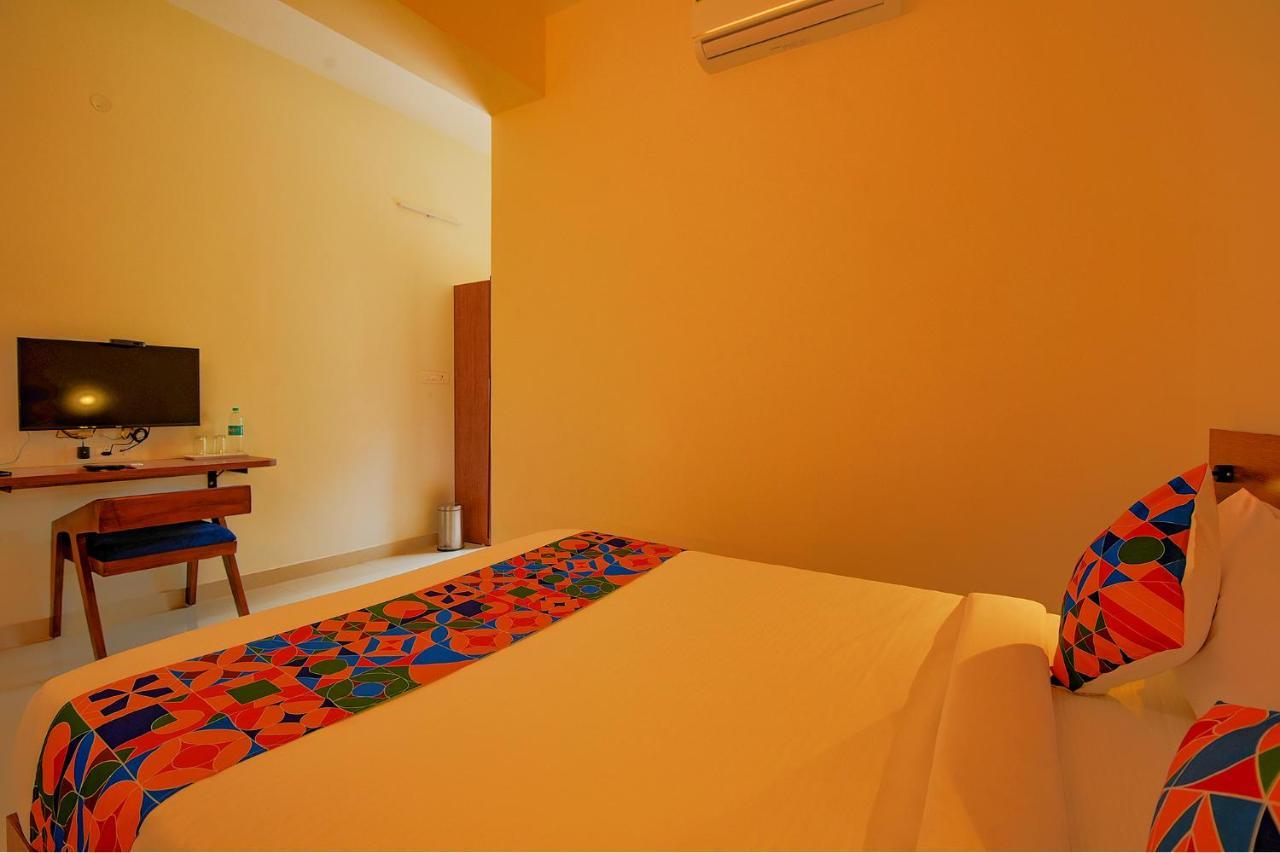 העיר בנגלור Fabhotel Gr Lake View - Btm Layout מראה חיצוני תמונה